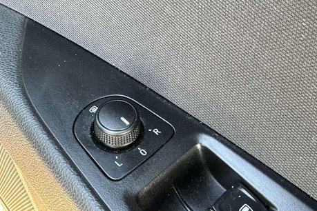 SEAT Leon 1.6 Leon Ecomotive SE Tech TDI 5dr 10