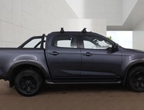 Isuzu D-Max V-Cross | Auto | 1.9 LT | Double Cab | Sensors | Camera | EURO 6 | NO VAT 3