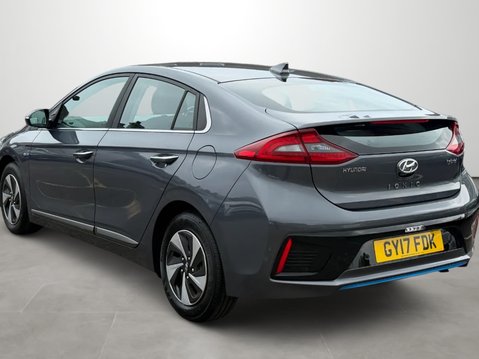 Hyundai IONIQ PREMIUM MHEV 3