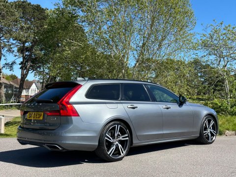 Volvo V90 2.0 D5 R-Design Plus Auto AWD Euro 6 (s/s) 5dr 18
