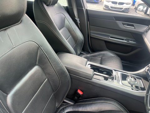 Jaguar XF 2.0d R-Sport Auto Euro 6 (s/s) 4dr 38