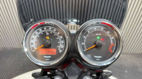 Triumph Scrambler 2014 ONLY 11K EXCELLENT CONDITION LONG MOT WARRANTY 38