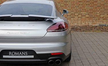 Porsche Panamera Turbo S 42
