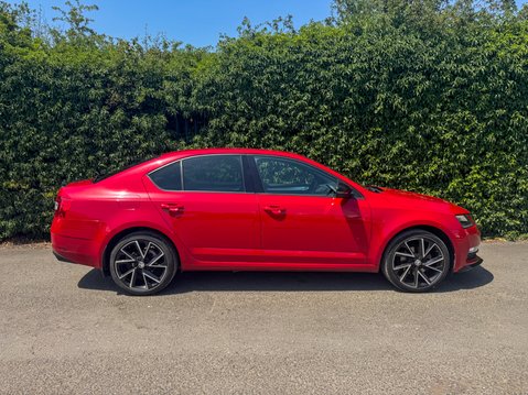 Skoda Octavia 1.5 TSI ACT SportLine Hatchback 5dr Petrol DSG Euro 6 (s/s) (150 ps) 5