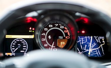 Ferrari F12 Berlinetta 33