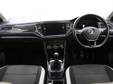 Volkswagen T-Roc 1.5 TSI EVO SEL Euro 6 (s/s) 5dr 9