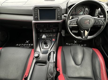 Nissan GT-R RECARO 55