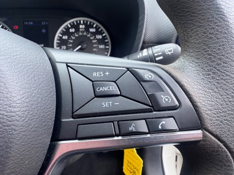 Nissan Juke DIG-T ACENTA 14