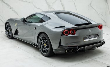 Ferrari 812 Superfast 13