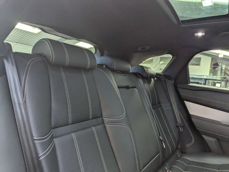 Land Rover Range Rover Velar 2.0 Range Rover Velar R-Dynamic HSE D240 Auto 4WD 5dr 57