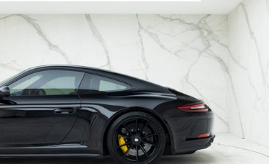 Porsche 911 (991.2) GT3 Touring 25