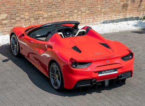Ferrari 488 Spider 5