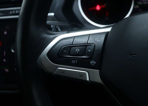 Volkswagen Tiguan 1.5 Tiguan Active TSi Semi-Auto 5dr 35