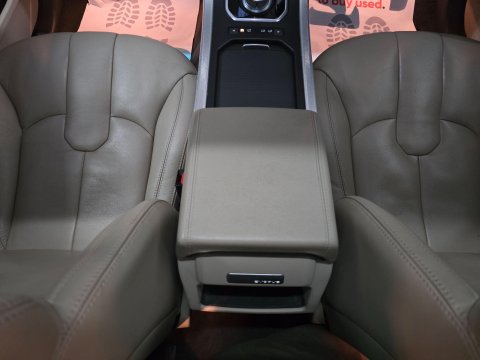 Land Rover Range Rover Evoque 2.2 SD4 Pure Tech Auto 4WD Euro 5 (s/s) 5dr 21