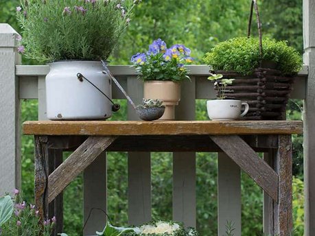 Look forward with a vintage garden