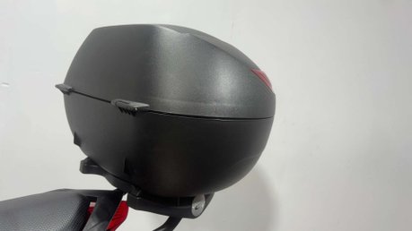 Yamaha XJ6 2010 ONLY 15K 1 FORMER OWNER LONG MOT WARRANTY 600CC A2 25
