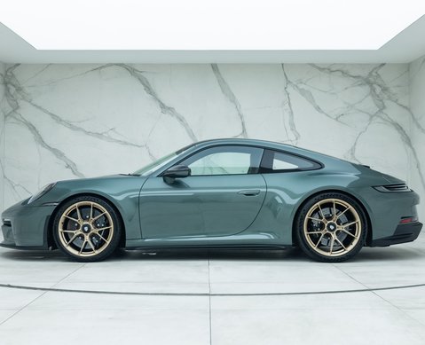 Porsche 911 GT3 TOURING (992) 
