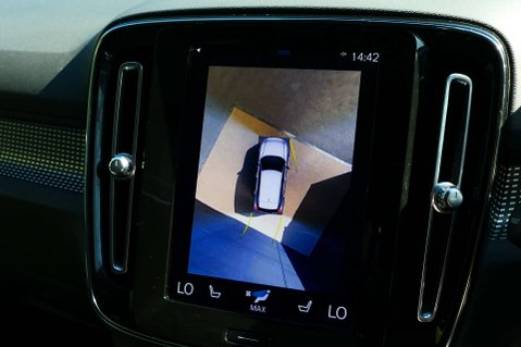 Volvo XC40 1.5 XC40 R-Design T3 Auto 5dr 27