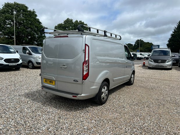 Ford Transit Custom SWB L1H1 Low Roof Limited 270 Air Con Alloys Sensors EURO 6 NO VAT 6