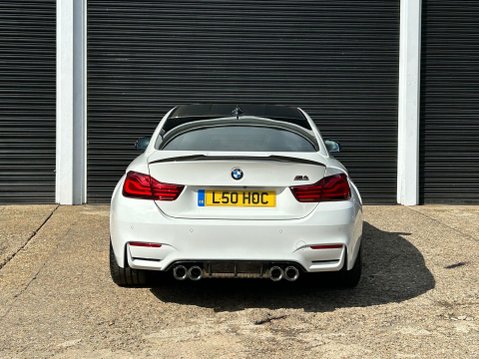 BMW 4 Series M4 COMPETITION 6
