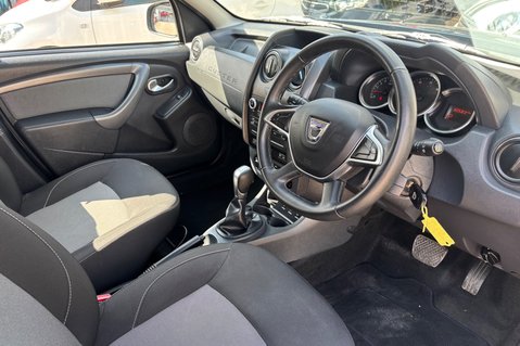 Dacia Duster LAUREATE DCI…AUTOMATIC .1 PREVIOUS OWNER..7 SERVICES..SAT NAV..LEATHER.. 21