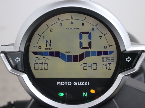 Moto Guzzi V7 V7 STONE SPECIAL EDITION 19