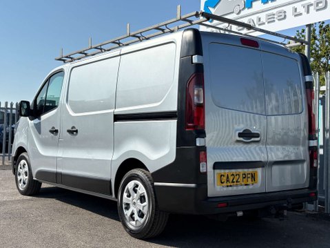 Renault Trafic 2.0 dCi Blue SL28 Business Panel Van 5dr Diesel Manual L1 H1 Euro 6 (s/s) ( 12