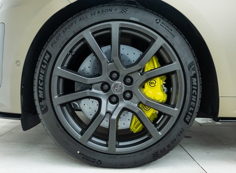 Land Rover Range Rover Sport P635 SV EDITION ONE 36