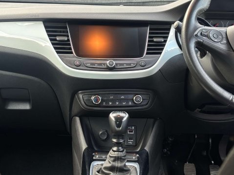 Vauxhall Crossland X 1.2 Crossland X SRi Nav T 5dr 24