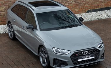 Audi S4 Avant Black Edition 8