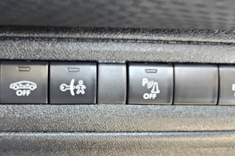 Peugeot 2008 S/S ALLURE.. ONLY ONE OWNER FROM NEW.. 5 SERVICES INCLUDING CAMBELT CHANGE  21