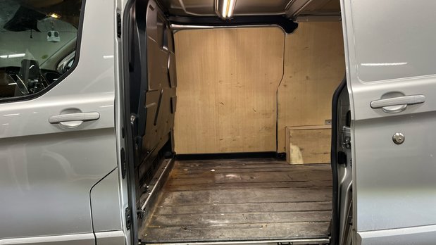 Ford Transit Custom SWB L1H1 Low Roof Limited 280 Air Con Alloys Sensors Cam EURO 6 8
