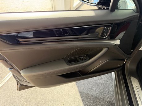 Porsche Panamera PDK 55