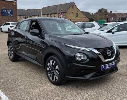Nissan Juke 1.0 Juke Acenta DiG-T 5dr 4