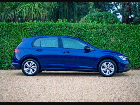 Volkswagen Golf 1.5 Golf Life TSi 5dr 8