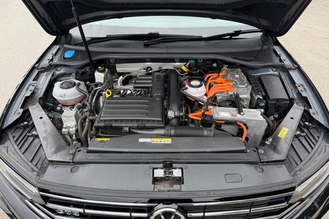 Volkswagen Passat GTE DSG - VAT Q - 1 OWNER - PLUG IN HYBRID - 3 IN STOCK 65
