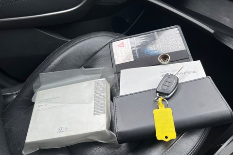 Hyundai SANTA FE PREMIUM CRDI - PART EXCHANGE TO CLEAR - MOT NOVEMBER 23