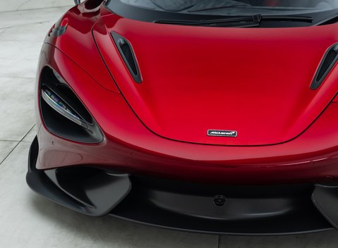 McLaren 765LT Spider 40