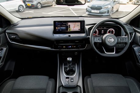 Nissan Qashqai DIG-T N-CONNECTA MHEV