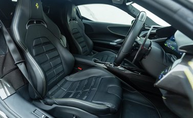 Ferrari SF90 Stradale 14