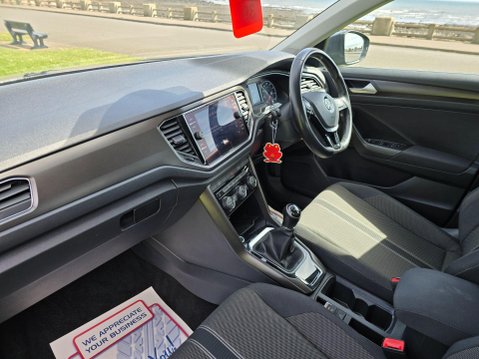 Volkswagen T-Roc 1.0 TSI SE Euro 6 (s/s) 5dr 17