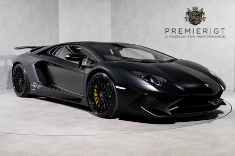 Lamborghini Aventador SV AD PERSONAM. FACTORY SATIN CARBON FIBRE EXT. COMFORT SEATS. FRONT LIFT. 1