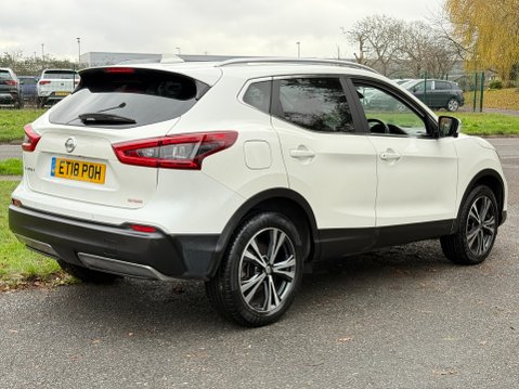 Nissan Qashqai N-CONNECTA DIG-T 4