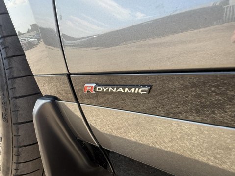 Land Rover Range Rover Evoque 2.0 D180 R-Dynamic SE SUV 5dr Diesel Auto 4WD Euro 6 (s/s) (180 ps) 49