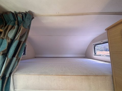 Ford Transit ROLLER TEAM AUTO ROLLER 600G 6 BERTH GARAGE 14