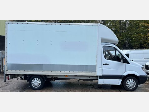 Mercedes-Benz Sprinter 2.1 311 CDI Luton 3dr Diesel Manual RWD L3 (109 bhp) 6