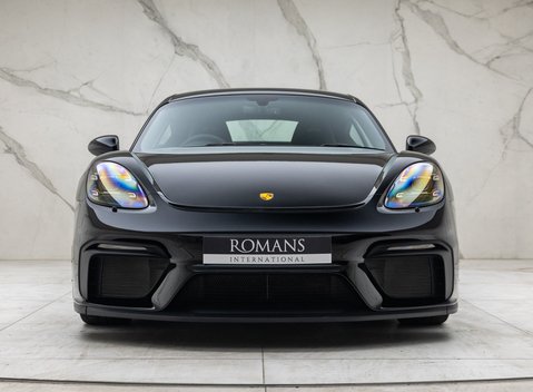 Porsche Cayman GT4 (718) 7