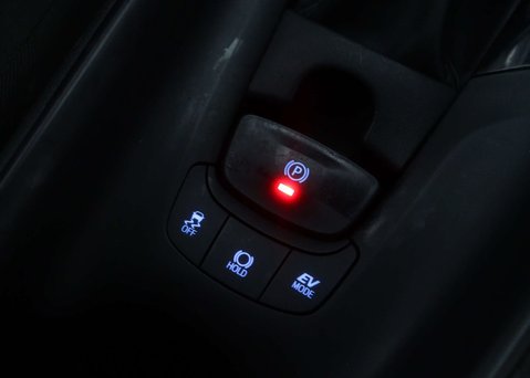 Toyota C-HR 1.8 C-HR Icon HEV CVT 5dr 27