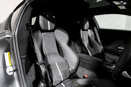 Ferrari 12Cilindri COUPE. HISTORIC PAINTWORK. PASSENGER DISPLAY. LIFT. PANO ROOF. CARBON INT. 18