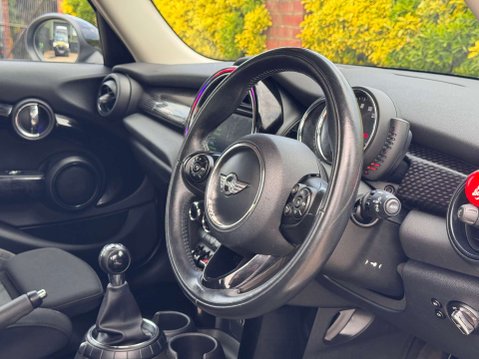 Mini Hatch 2.0 Cooper SD 5dr 21